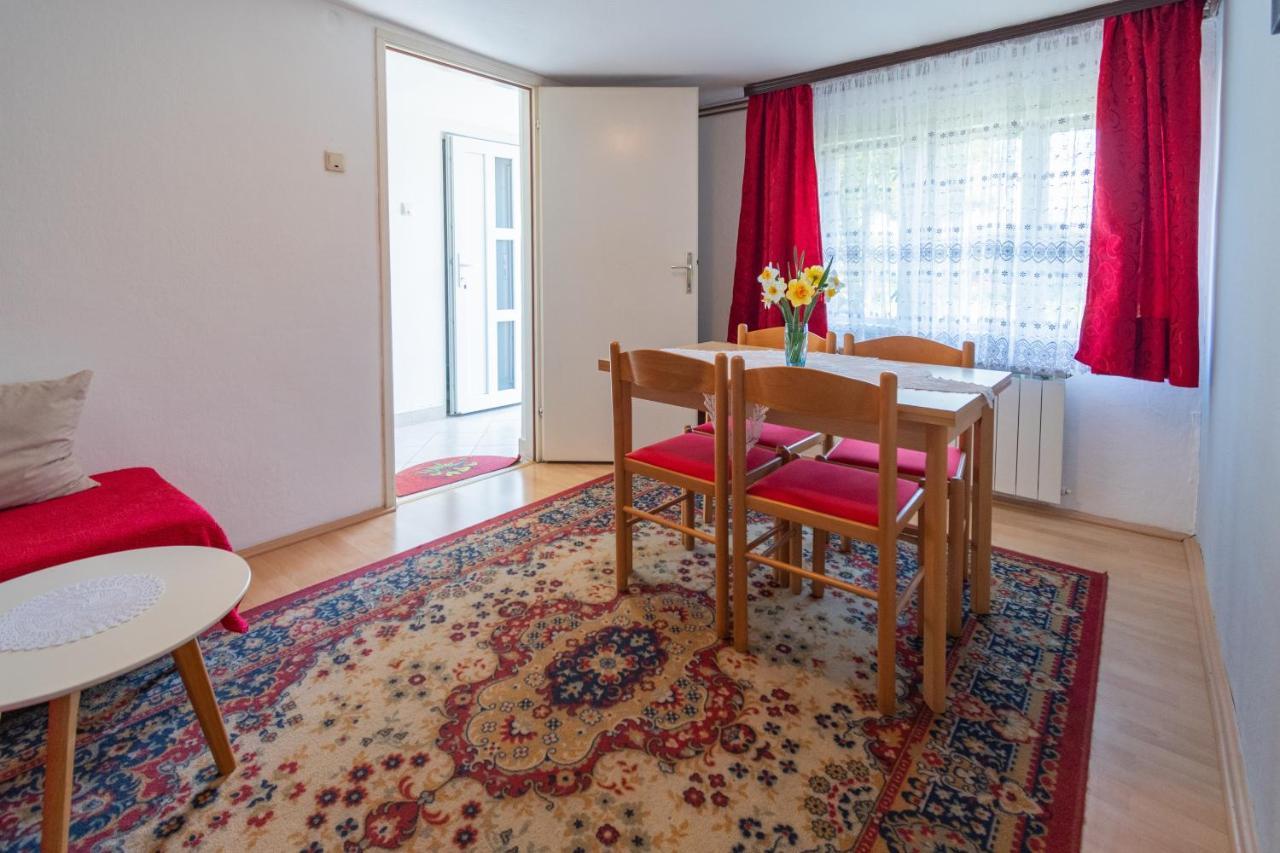 Apartments With A Parking Space Slunj, Plitvice - 18152 Exterior foto