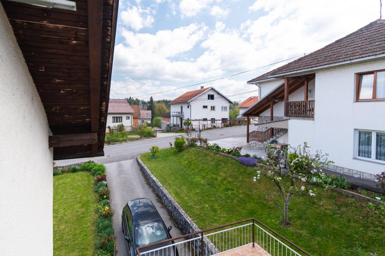 Apartments With A Parking Space Slunj, Plitvice - 18152 Exterior foto